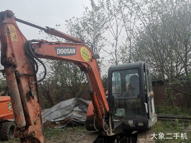斗山DH60-7挖掘机 斗山DH60-7挖掘机